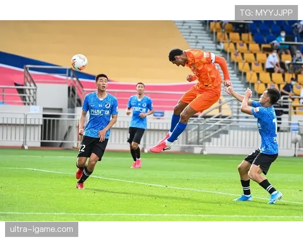 拉什福德边路灵光一现，默契配合助球队打破僵局