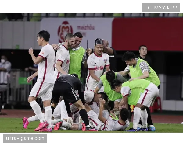 霍村后防稳固状态回升，强势重返争冠行列引关注