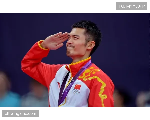 林丹退役后还在凌晨四点练体能？这自律谁顶得住啊